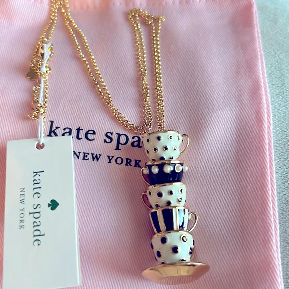 NWT Kate Spade Alice In Wonderland Stacked Teacup Pendant Necklace
